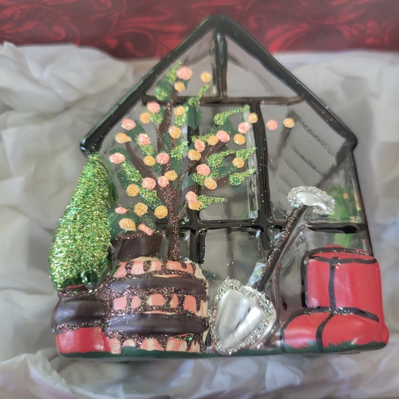 SILVERADO LARGE CHRISTMAS HOLIDAY ORNAMEMT  NEW - Picture 2 of 11